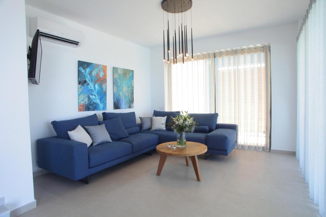 Áyios Nikítas Capro - Milos Bay Villas מראה חיצוני תמונה