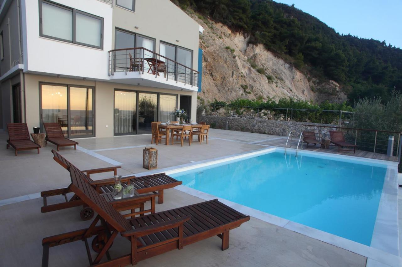 Áyios Nikítas Capro - Milos Bay Villas מראה חיצוני תמונה